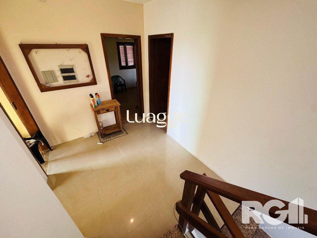 Casa à venda com 6 quartos, 102m² - Foto 11