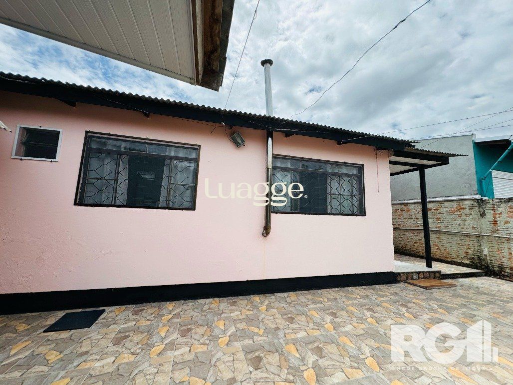 Sítio à venda com 3 quartos, 42m² - Foto 1
