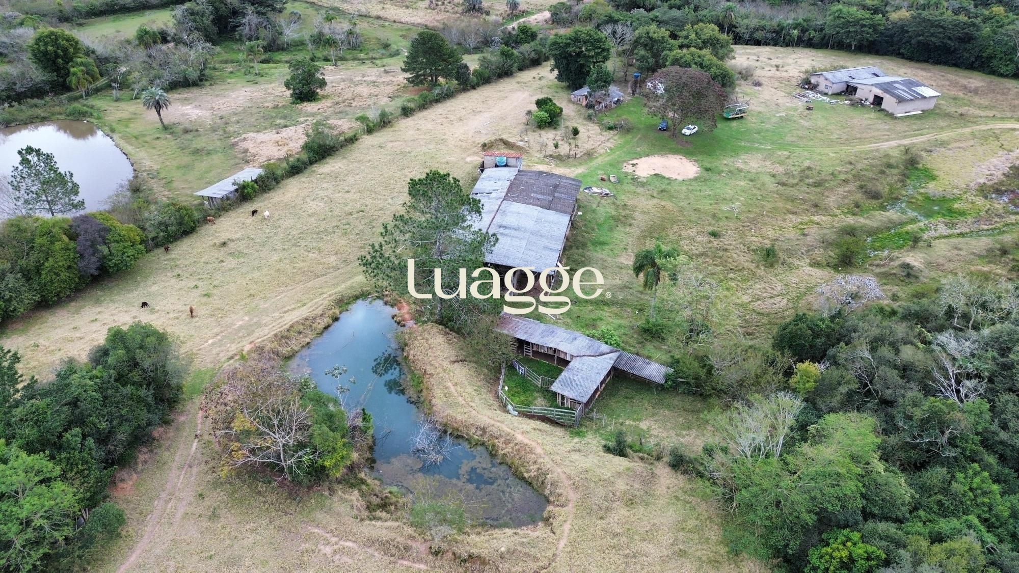 Sítio à venda com 2 quartos, 2m² - Foto 2