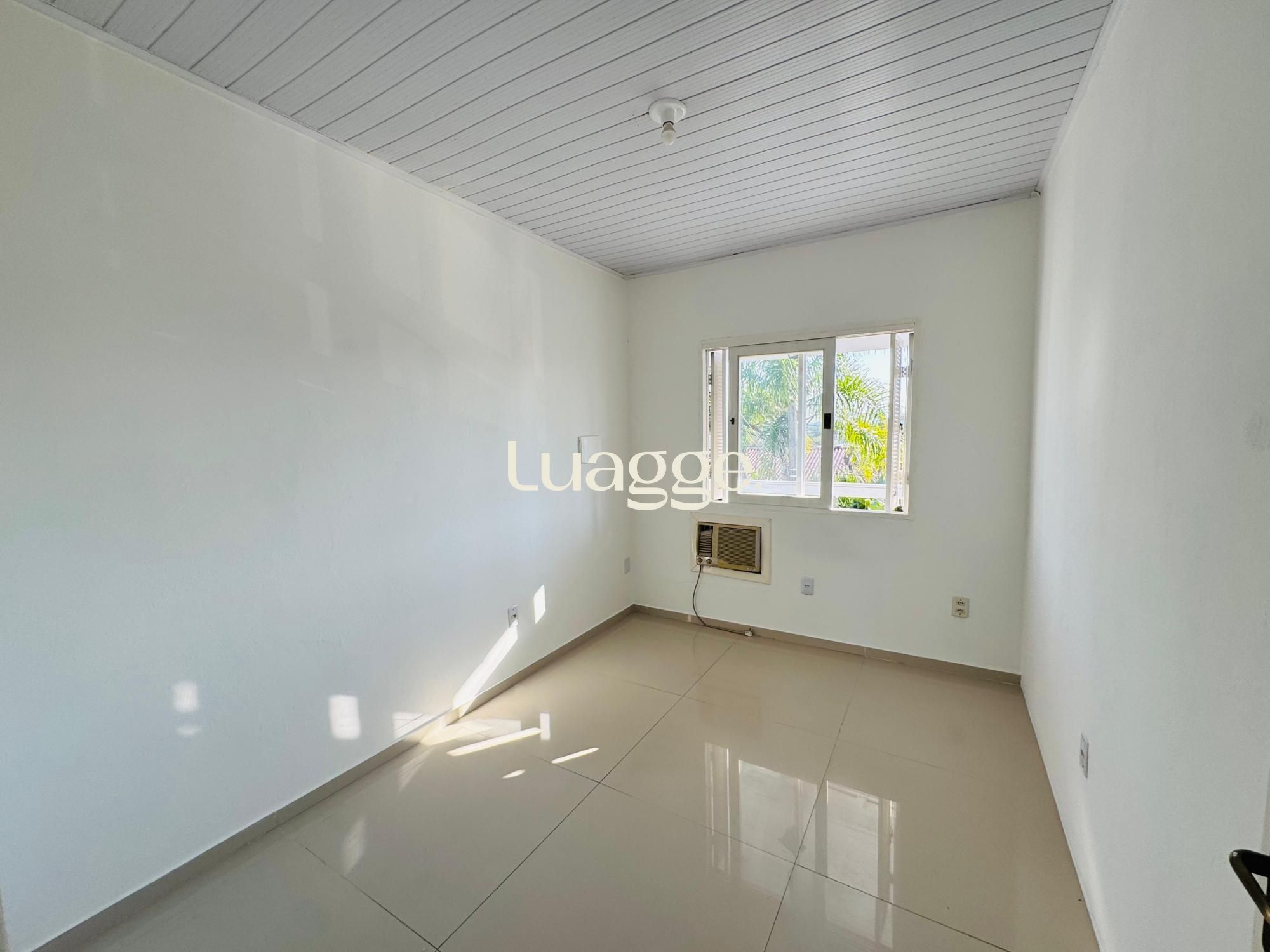 Casa à venda com 2 quartos, 1m² - Foto 12