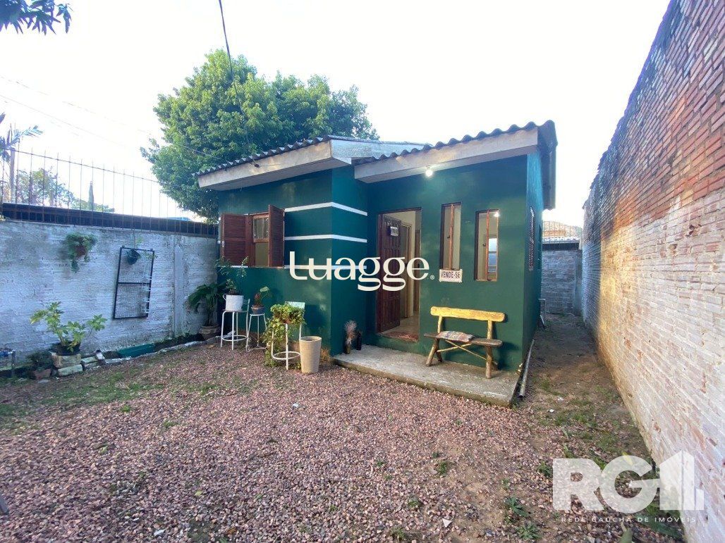 Casa à venda com 2 quartos, 31m² - Foto 2