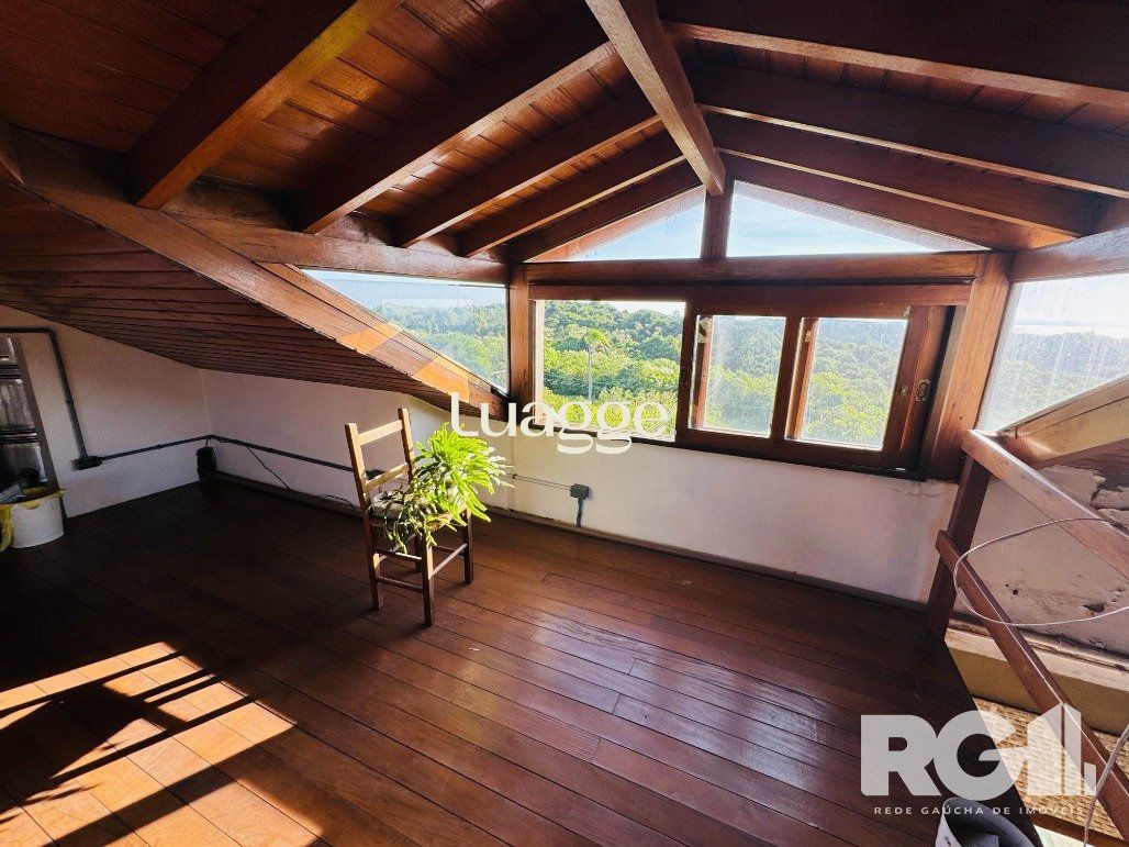 Casa à venda com 6 quartos, 102m² - Foto 17