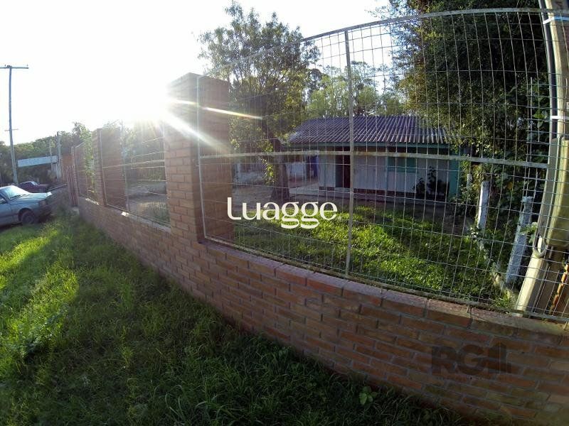 Casa à venda com 2 quartos, 60m² - Foto 2