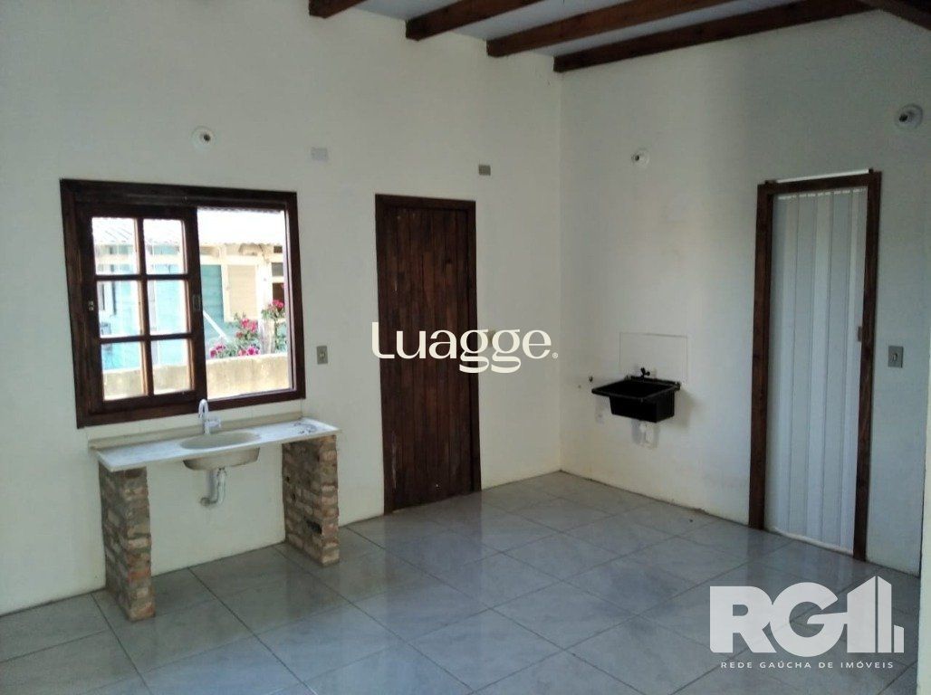 Casa à venda com 2 quartos, 44m² - Foto 8