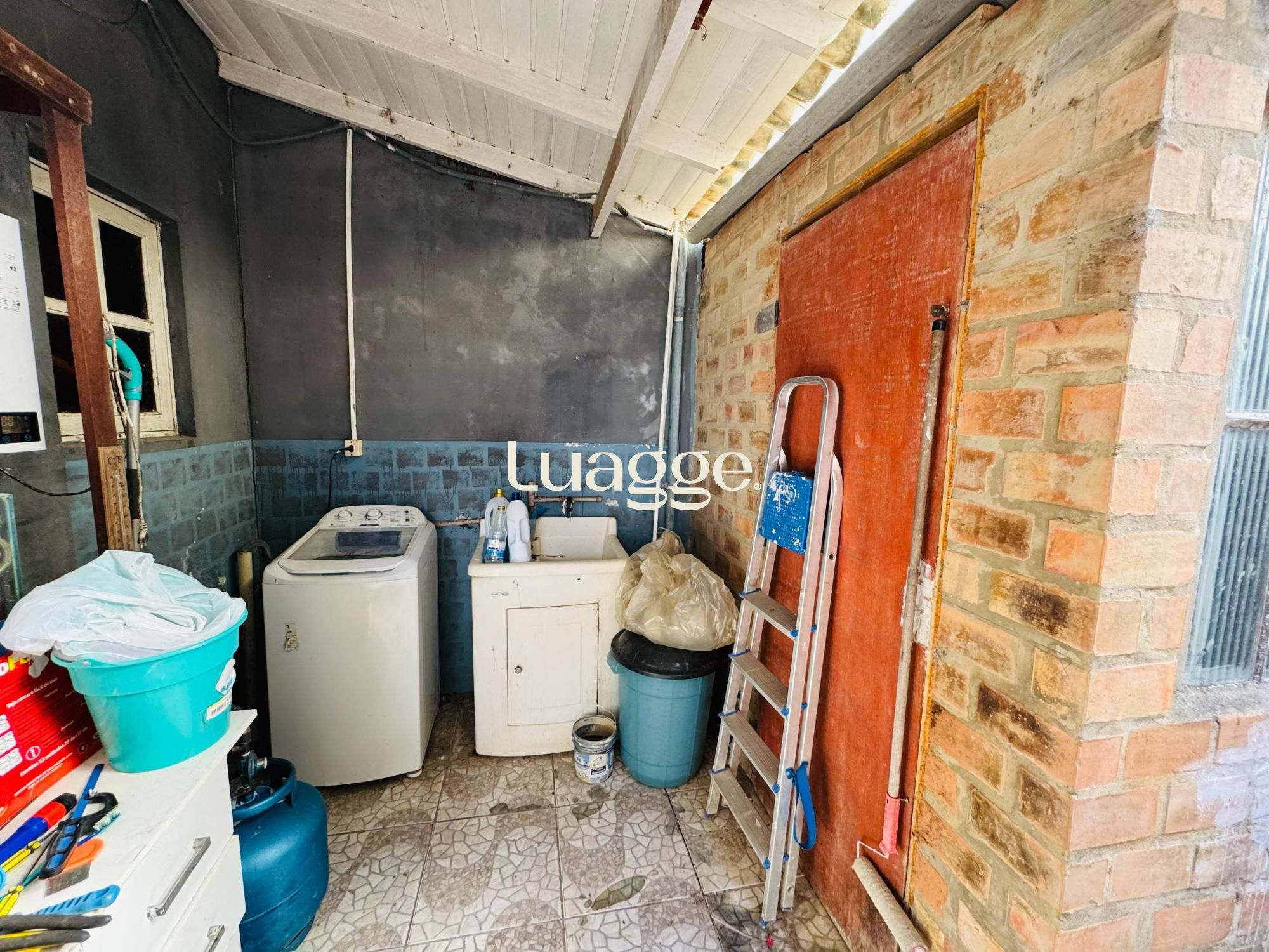 Casa à venda com 2 quartos, 2m² - Foto 11