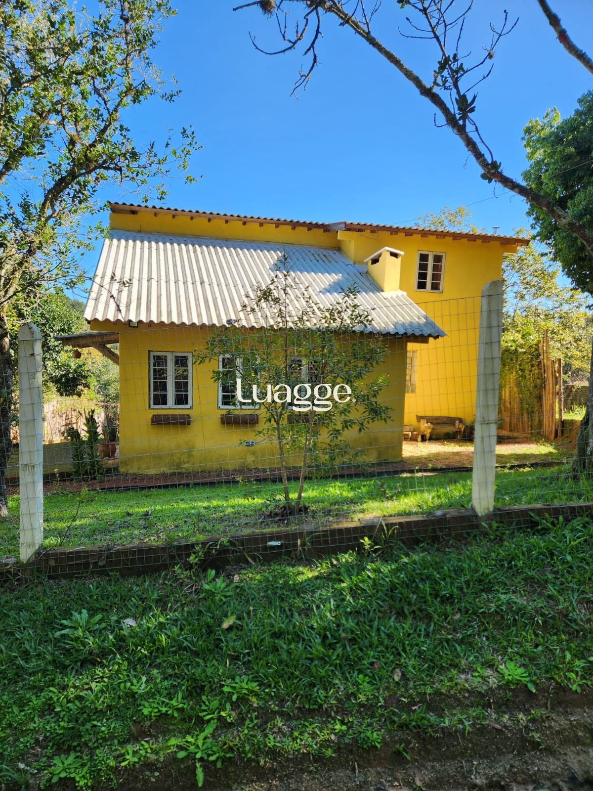 Sítio à venda com 2 quartos, 1m² - Foto 1