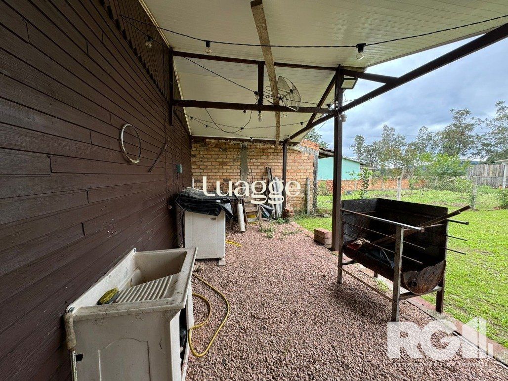 Casa à venda com 2 quartos, 52m² - Foto 11