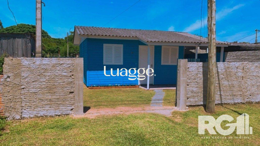 Casa à venda com 2 quartos, 32m² - Foto 1