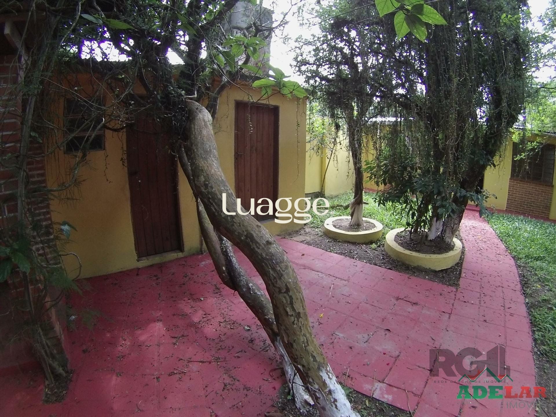 Casa à venda com 2 quartos, 102m² - Foto 2