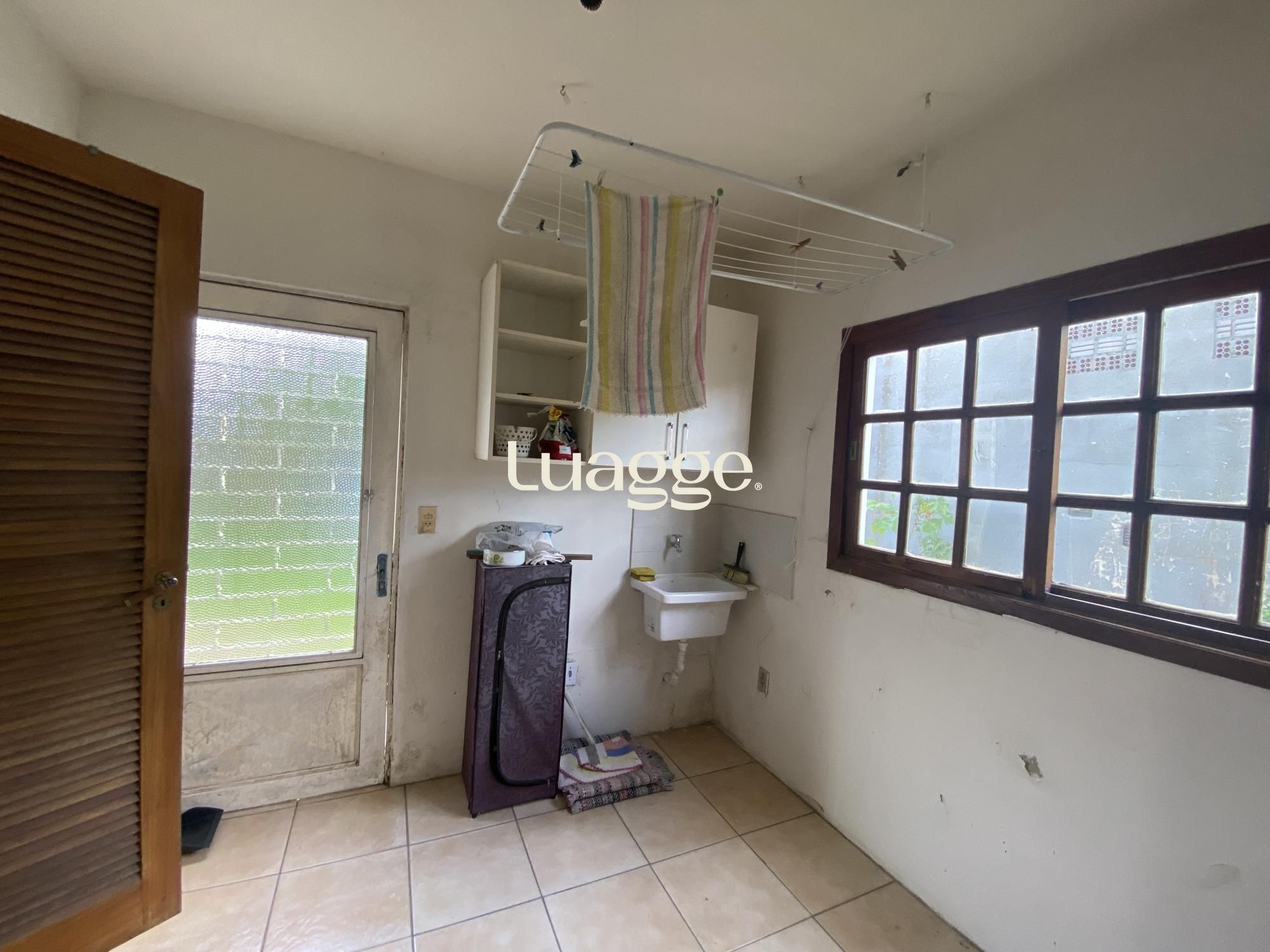 Casa à venda com 4 quartos, 2m² - Foto 12