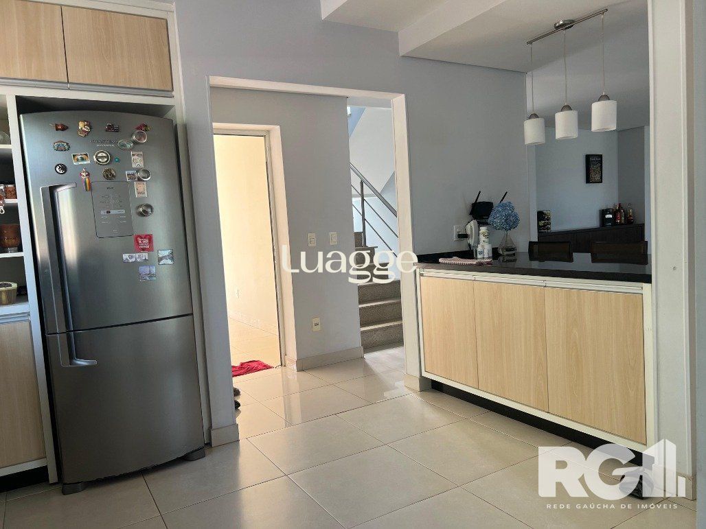 Casa à venda com 3 quartos, 308m² - Foto 9