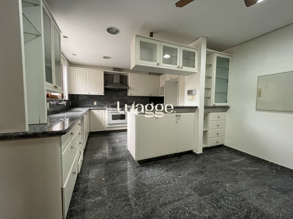 Casa à venda com 6 quartos, 485m² - Foto 19