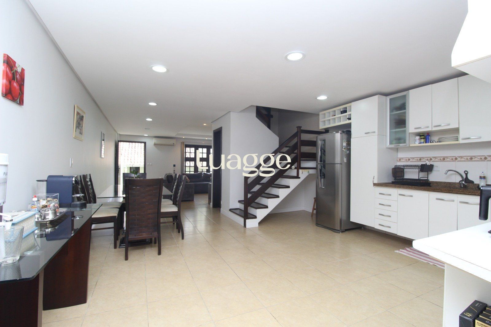 Casa à venda com 3 quartos, 182m² - Foto 9