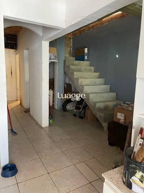 Casa à venda com 2 quartos, 93m² - Foto 4