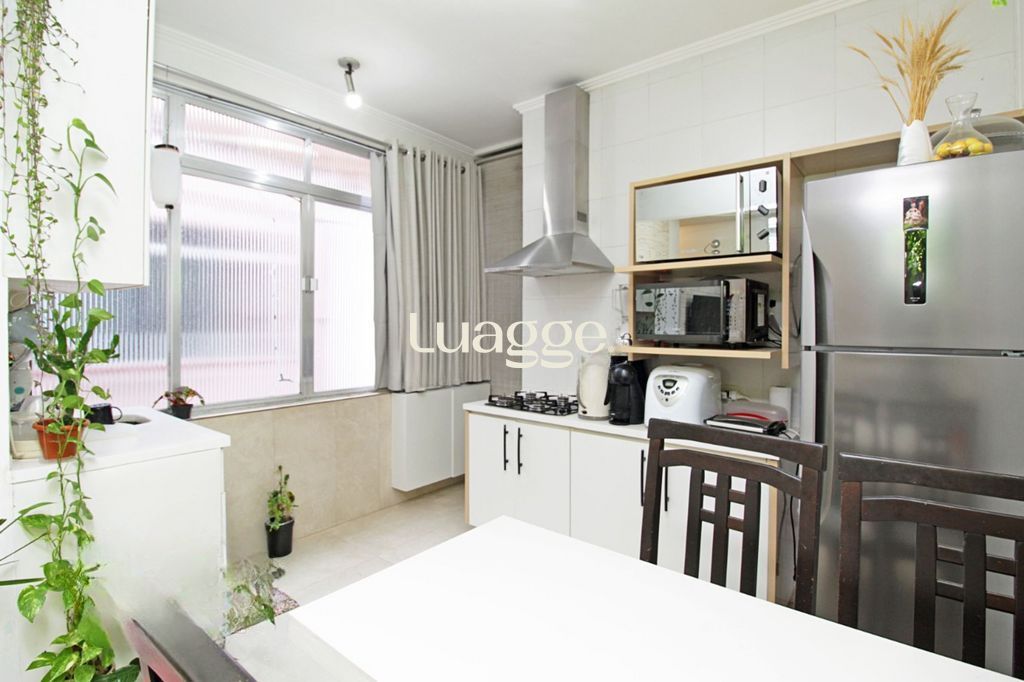 Apartamento à venda com 3 quartos, 76m² - Foto 1