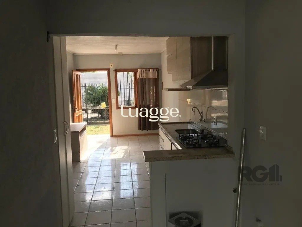 Casa à venda com 2 quartos, 42m² - Foto 3