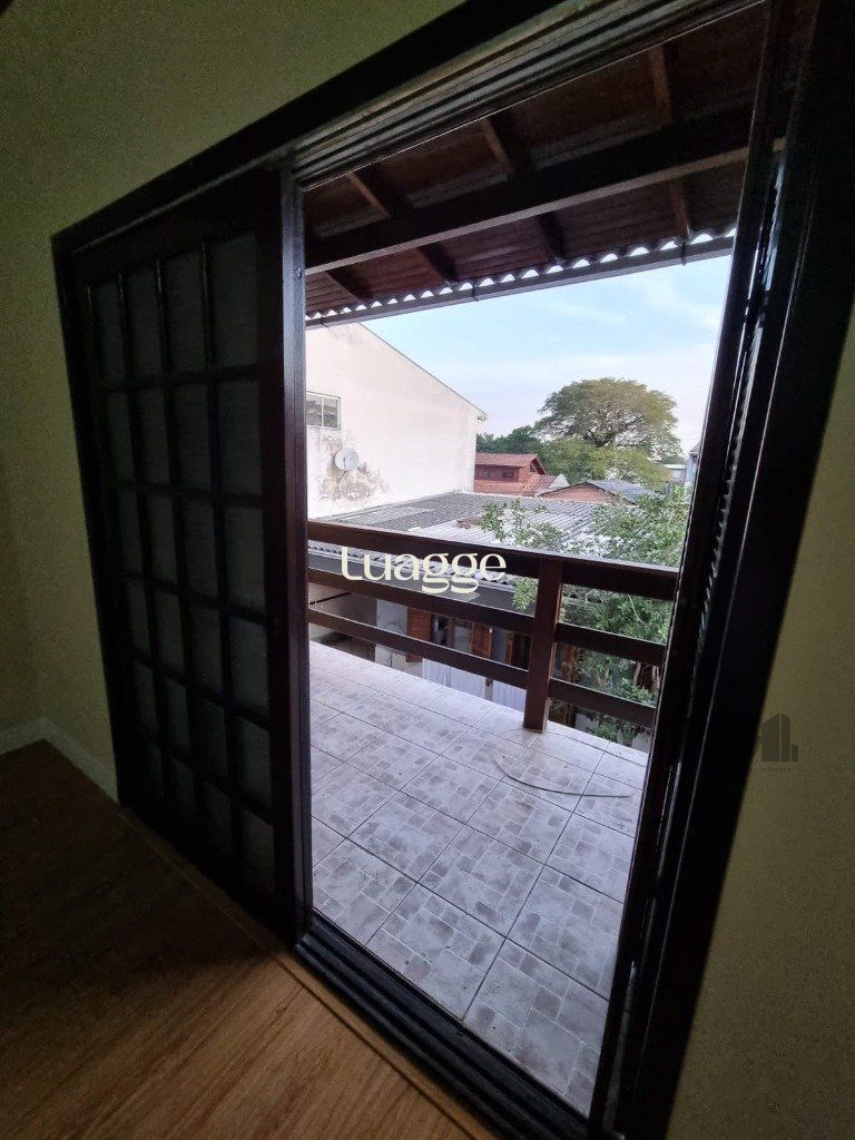 Casa à venda com 3 quartos, 227m² - Foto 11