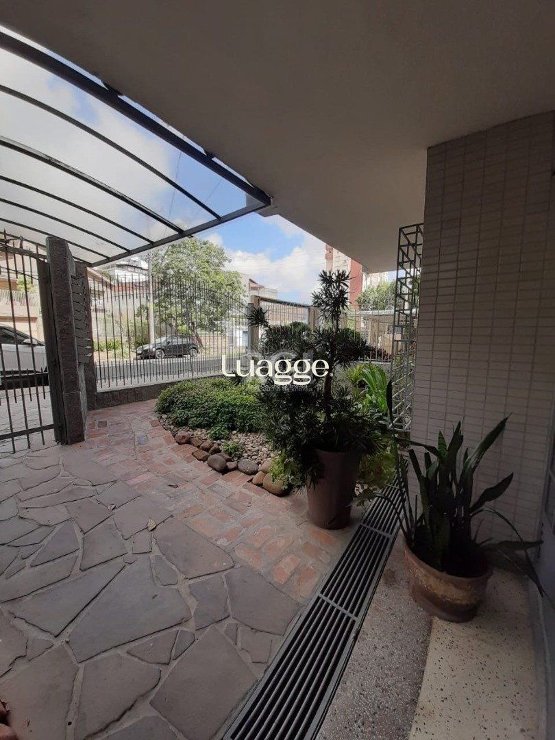 Kitnet, para alugar, 32 m², Santana - Porto Alegre — foto 2