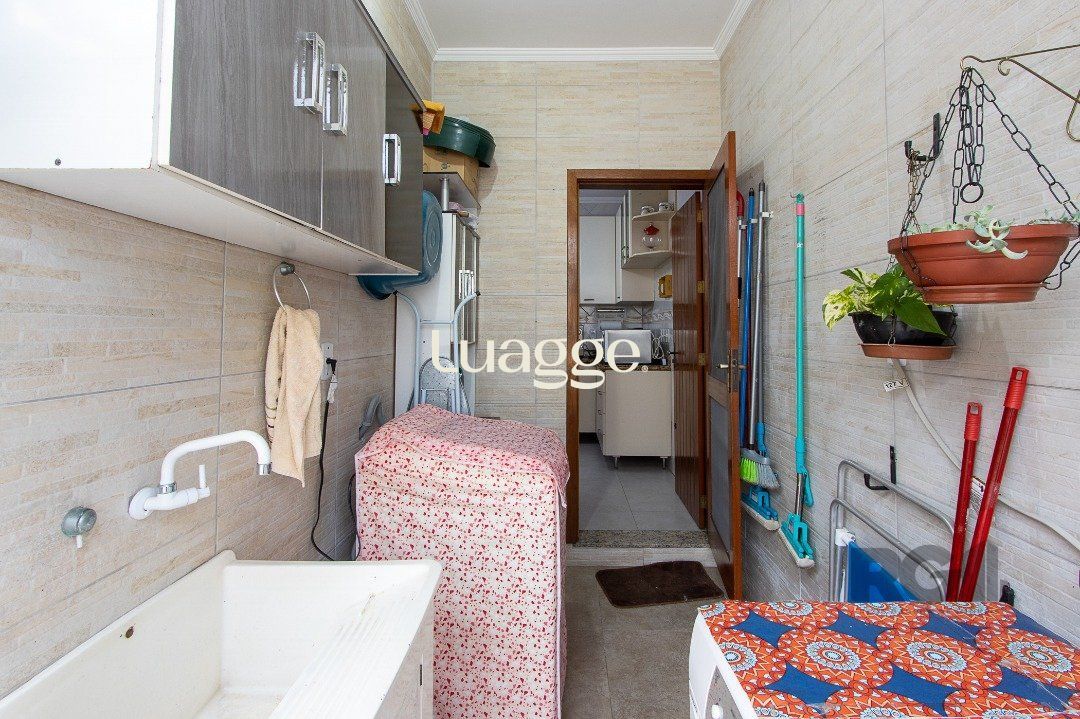 Casa à venda com 3 quartos, 261m² - Foto 16
