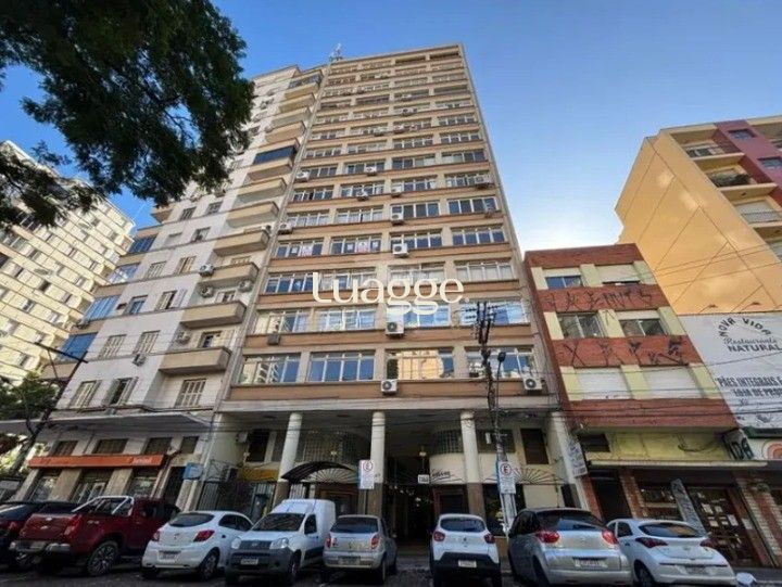 Apartamento para alugar com 3 quartos, 135m² - Foto 2