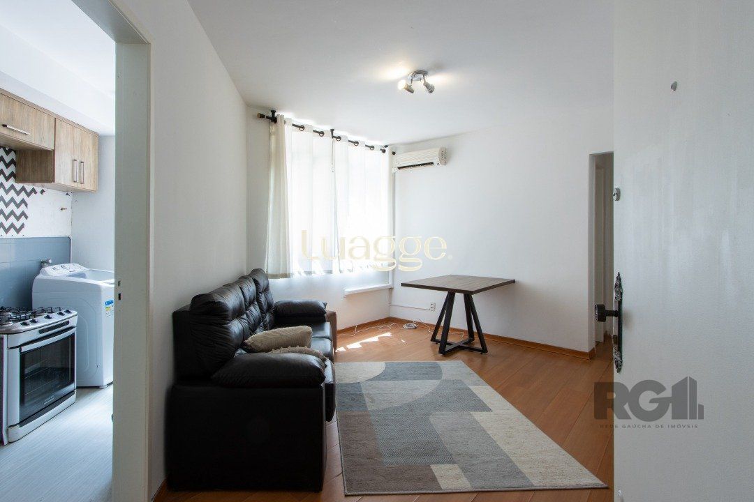 Apartamento no Conjunto Residencial Santos Dumont, 1 quarto, à venda, 42 m², Tristeza - Porto Alegre — foto 2