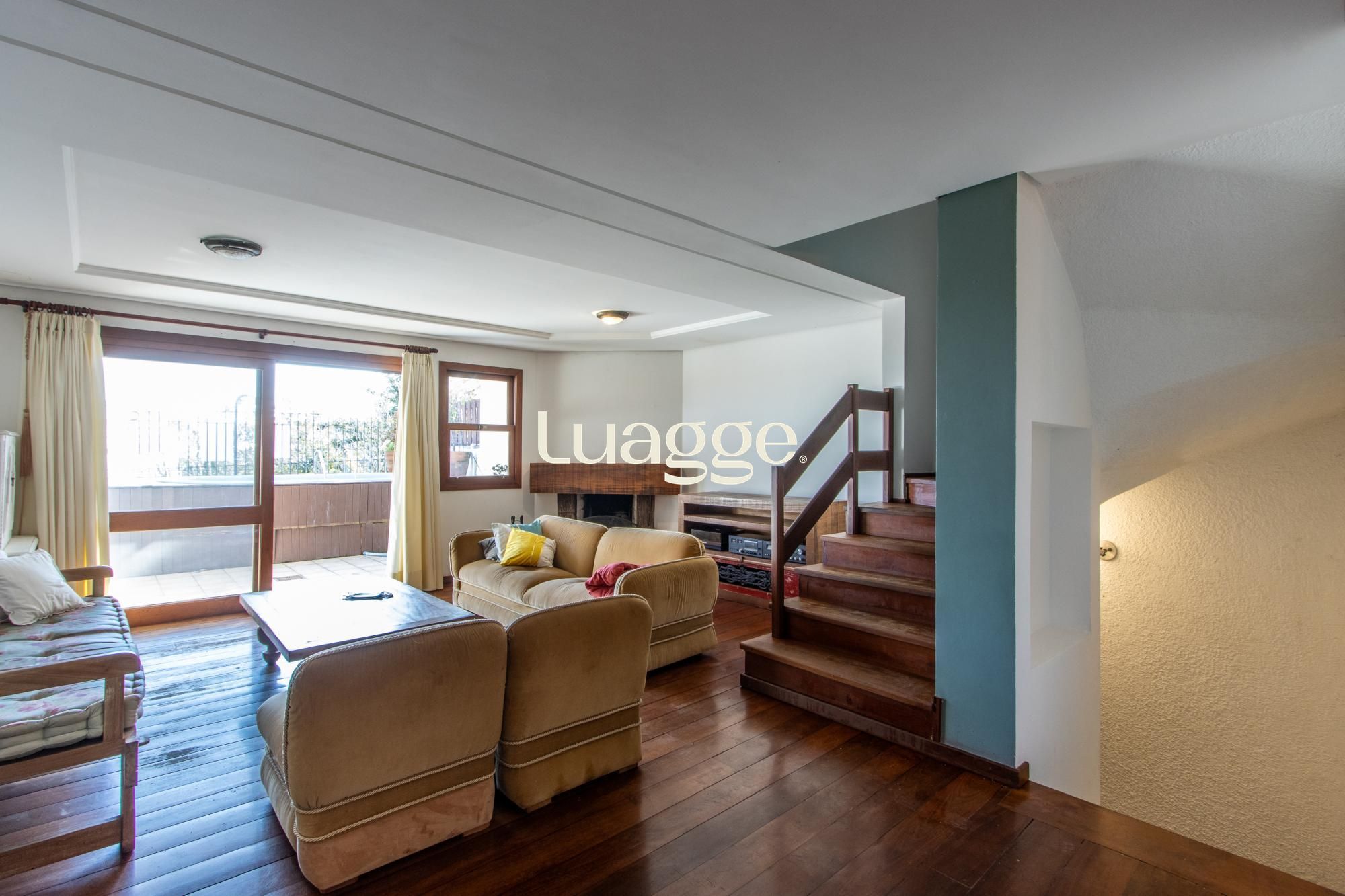 Casa de Condomínio 3 quartos para alugar, 245m², Vila Assunção - Porto Alegre