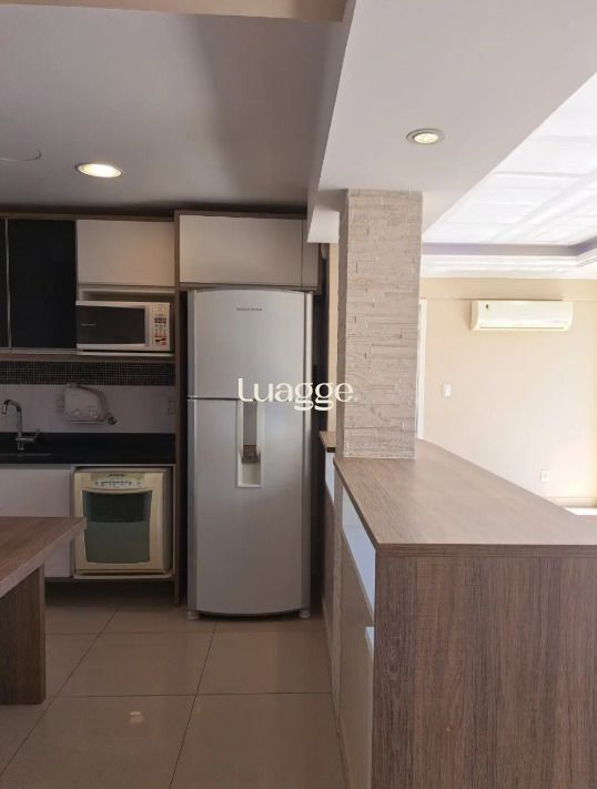 Apartamento para alugar com 3 quartos, 97m² - Foto 7