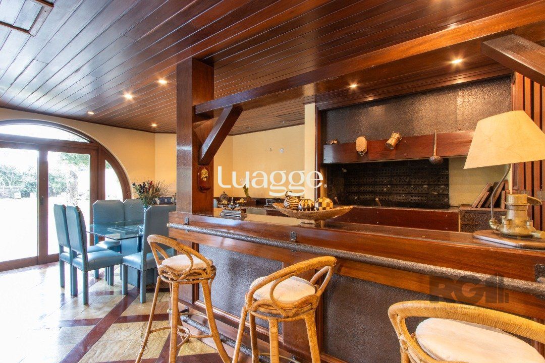 Casa para alugar com 4 quartos, 647m² - Foto 20