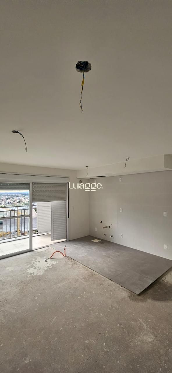Apartamento à venda com 2 quartos, 63m² - Foto 1