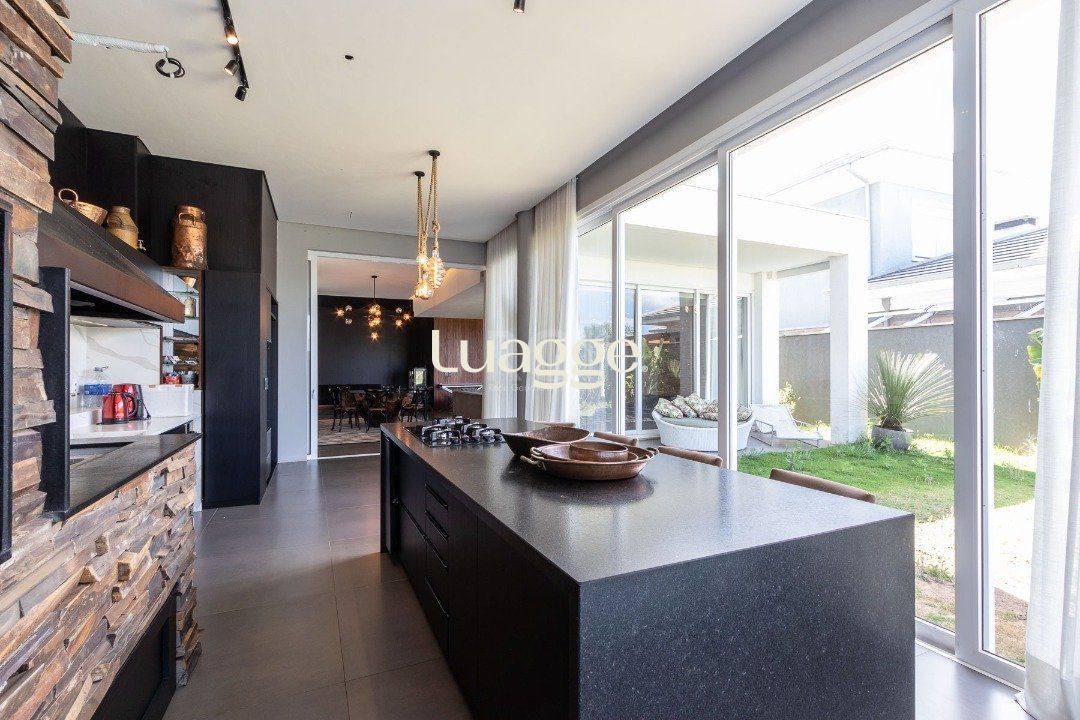 Casa de Condomínio à venda com 4 quartos, 404m² - Foto 15