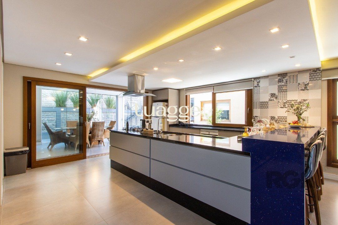Casa de Condomínio à venda com 3 quartos, 232m² - Foto 10
