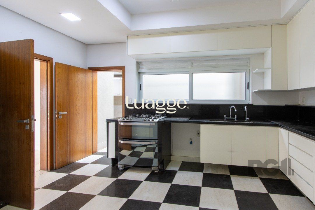 Casa para alugar com 4 quartos, 359m² - Foto 37