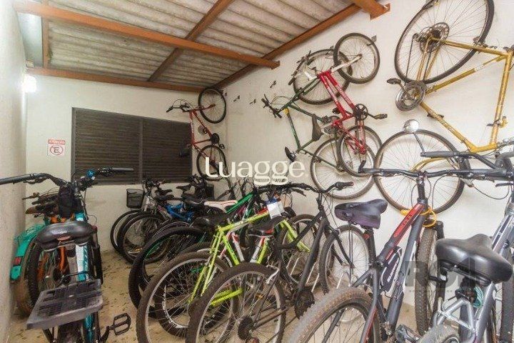 Apartamento para alugar com 2 quartos, 65m² - Foto 18