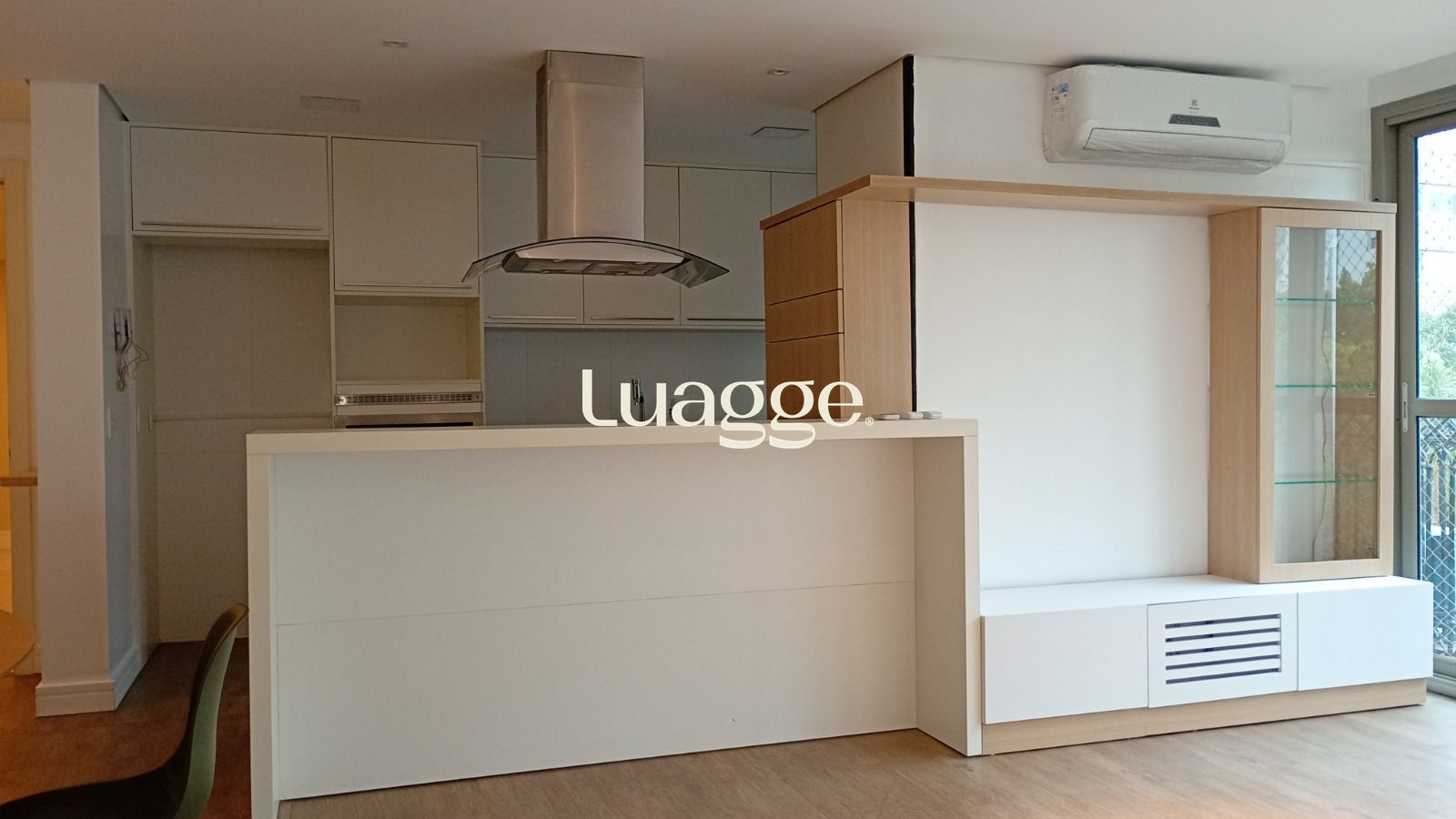 Apartamento, 2 quartos, para alugar, 240 m², Três Figueiras - Porto Alegre — foto 2