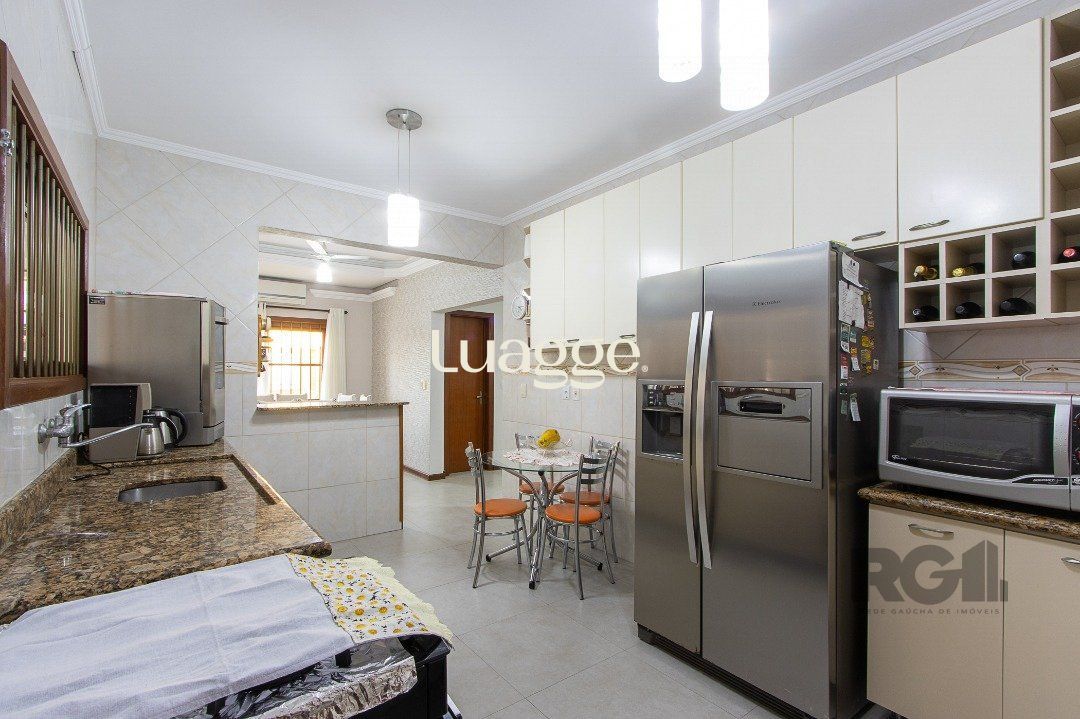 Casa à venda com 3 quartos, 261m² - Foto 14