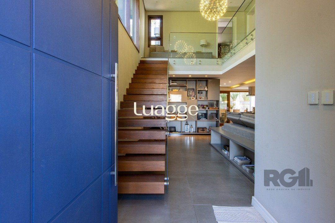 Casa de Condomínio à venda com 3 quartos, 232m² - Foto 4