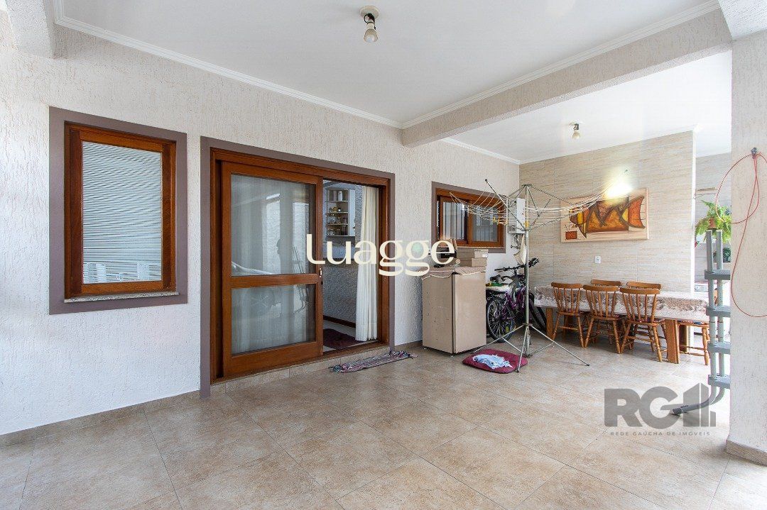 Casa à venda com 3 quartos, 261m² - Foto 22