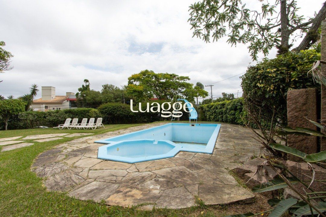 Casa para alugar com 4 quartos, 647m² - Foto 6