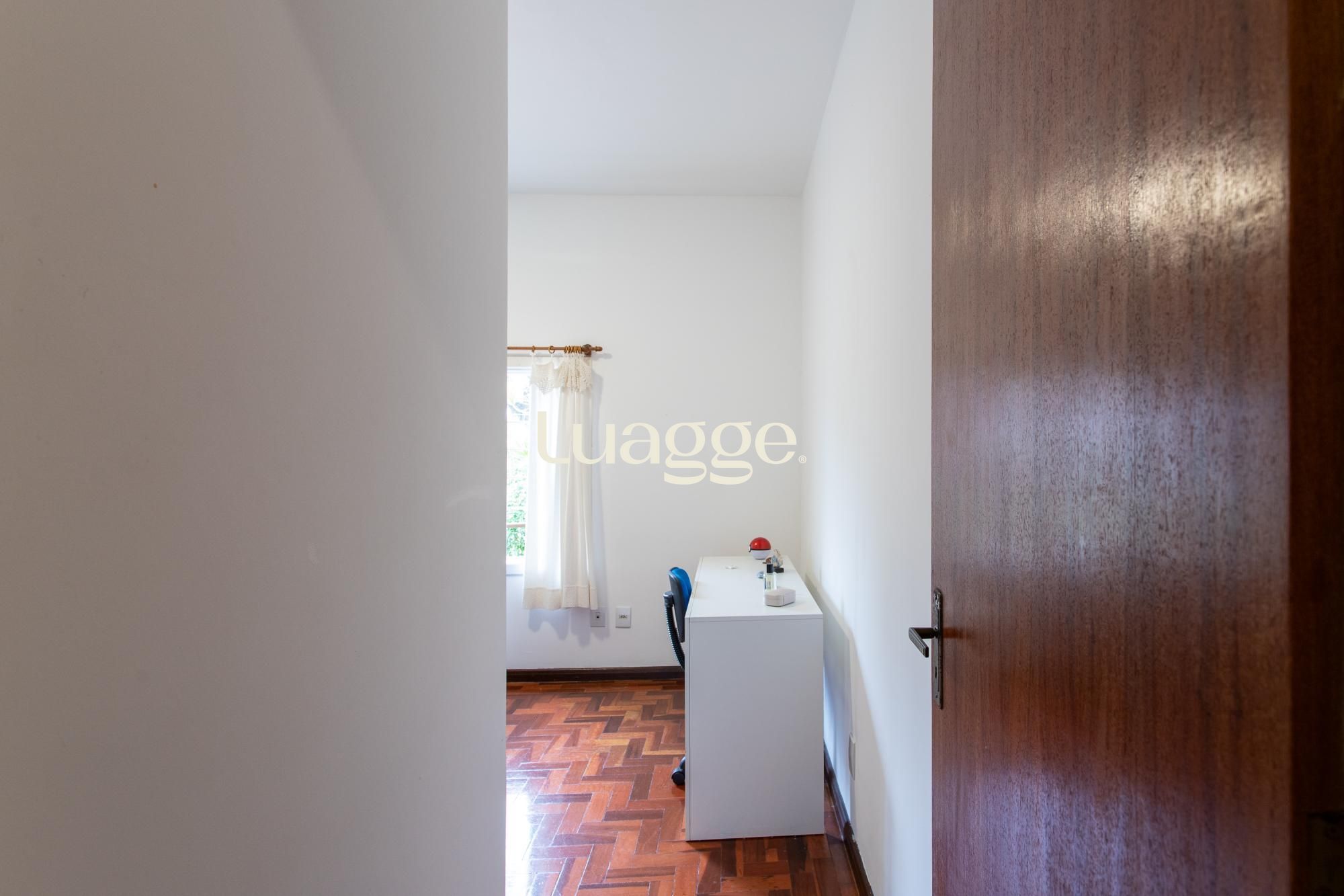 Casa à venda com 5 quartos, 184m² - Foto 31