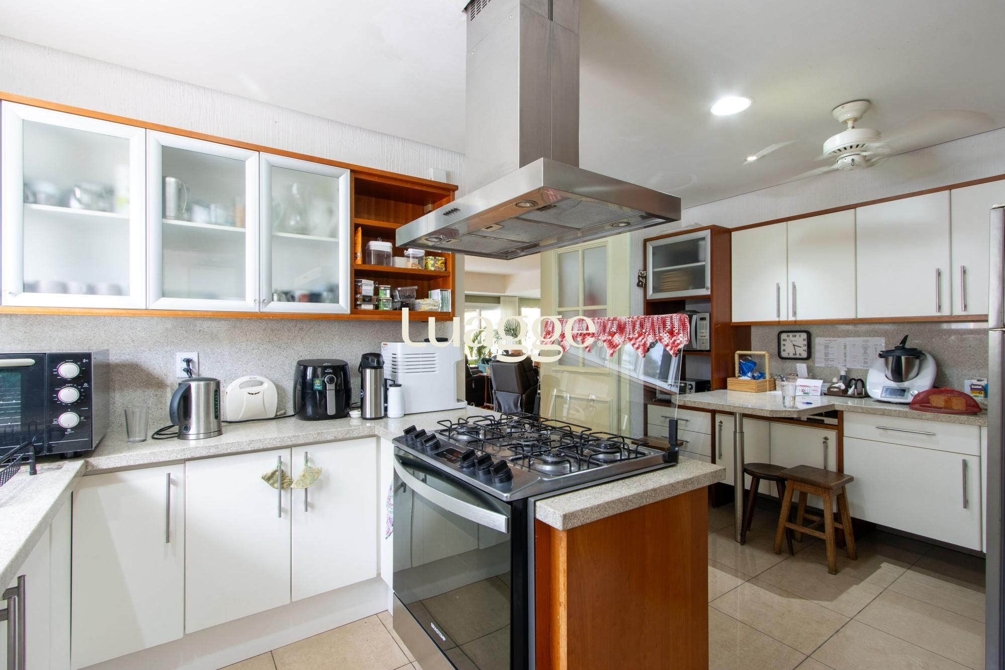 Casa de Condomínio à venda com 4 quartos, 552m² - Foto 38