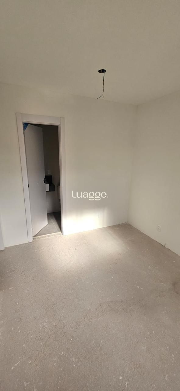 Apartamento à venda com 2 quartos, 63m² - Foto 8