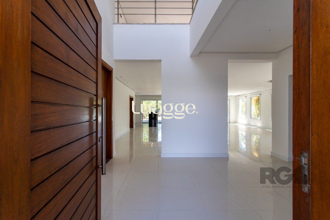 Casa de Condomínio à venda com 3 quartos, 451m² - Foto 4