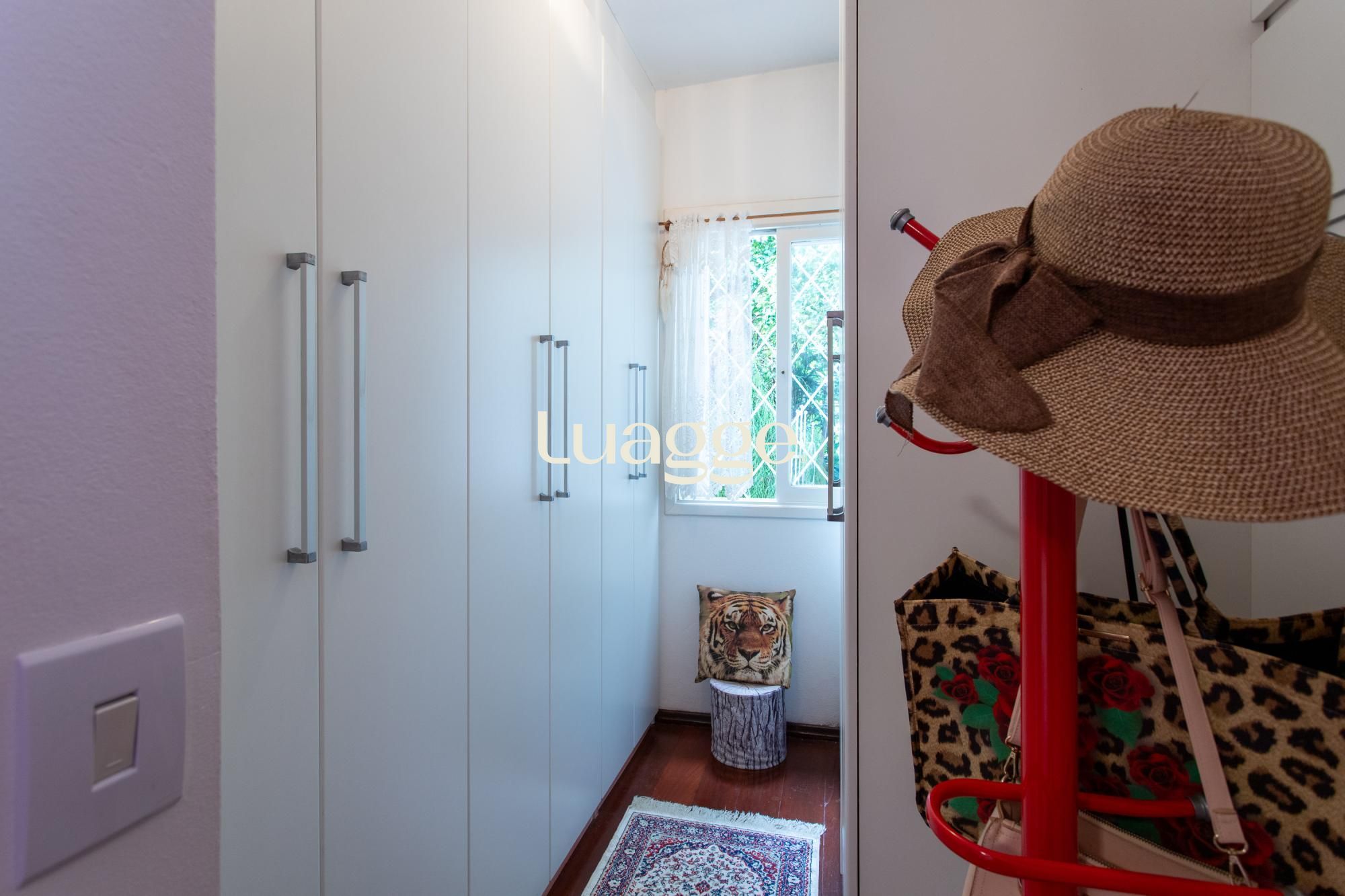 Casa à venda com 5 quartos, 184m² - Foto 24