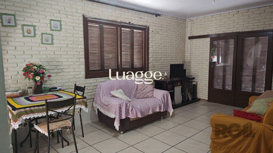Casa à venda com 6 quartos, 322m² - Foto 2