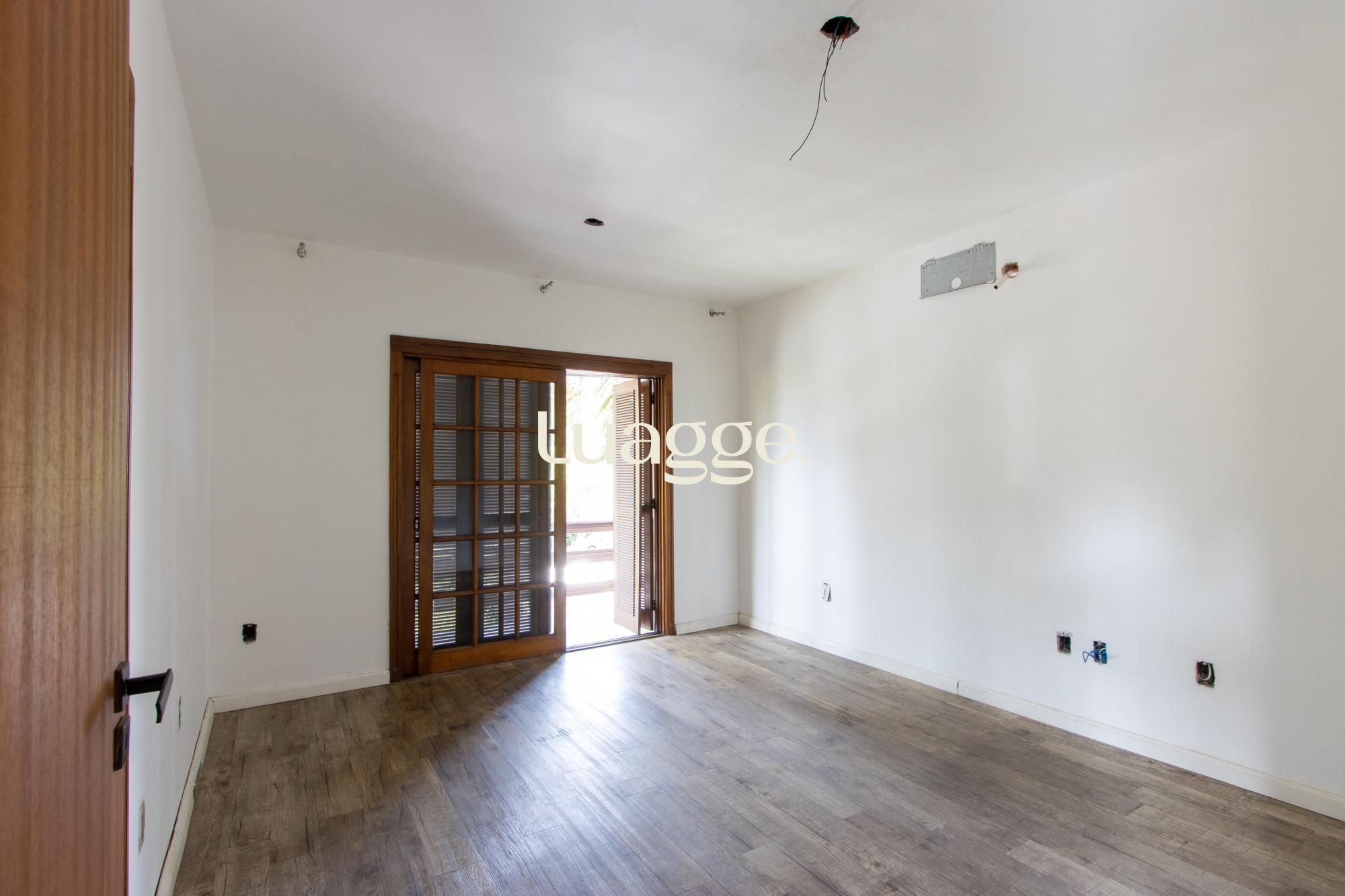 Casa para alugar com 4 quartos, 288m² - Foto 32
