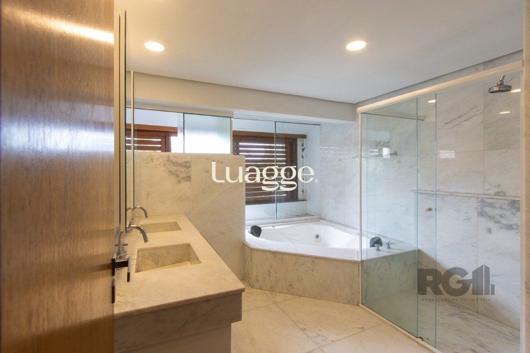 Casa para alugar com 4 quartos, 359m² - Foto 59