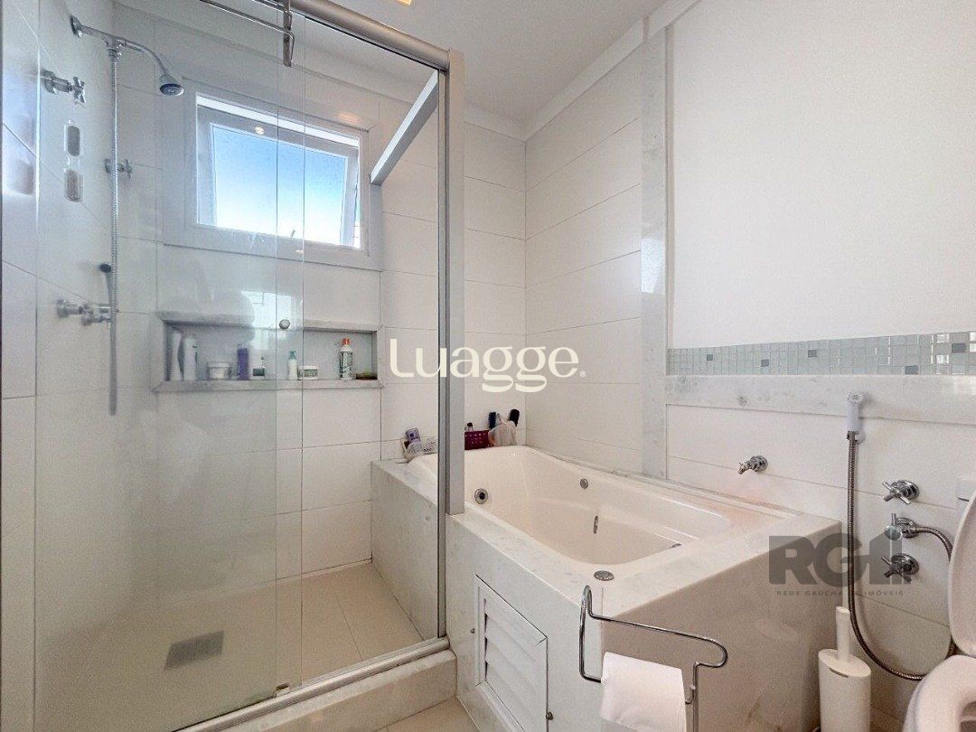 Casa de Condomínio à venda com 3 quartos, 232m² - Foto 17