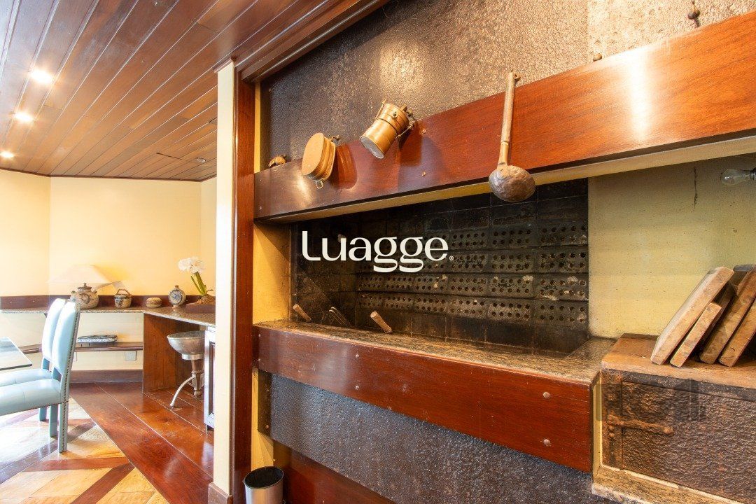 Casa para alugar com 4 quartos, 647m² - Foto 22