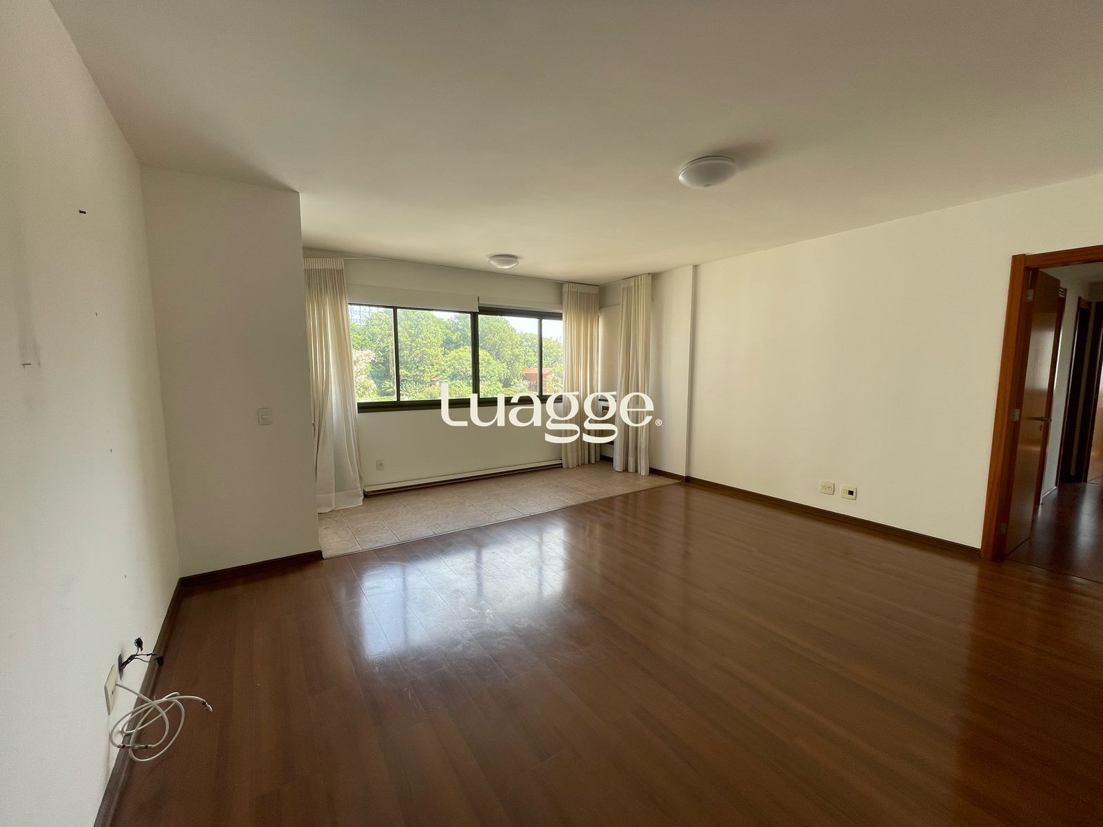 Apartamento, 3 quartos, para alugar, 94 m², Cristal - Porto Alegre — foto 2