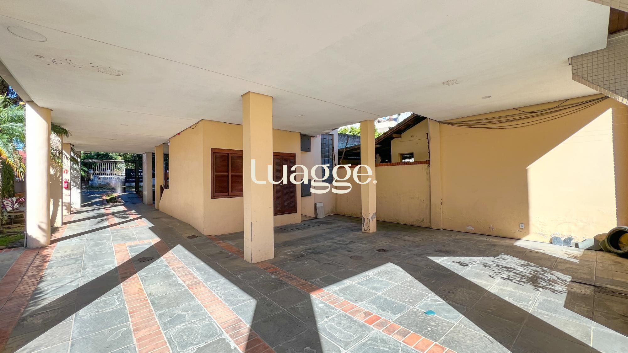 Apartamento à venda com 2 quartos, 85m² - Foto 32